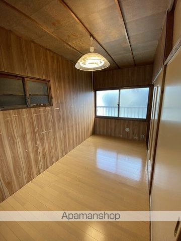 小春町テラスハウスIの内装写真