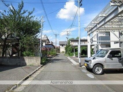 ラ・コリン・ベルデ[2DK/35m2]の周辺1