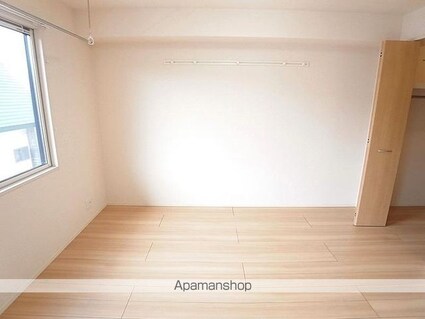 Ｄーｒｏｏｍ樹木Ⅱ[2LDK/63.22m2]の内装2
