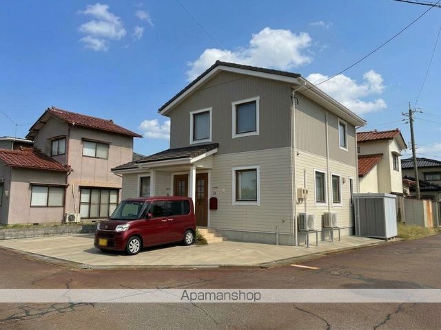 金市町貸家の外観写真