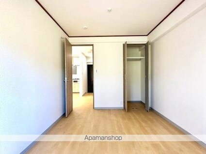 ラ・ベルセゾン[1LDK/40.6m2]の内装1