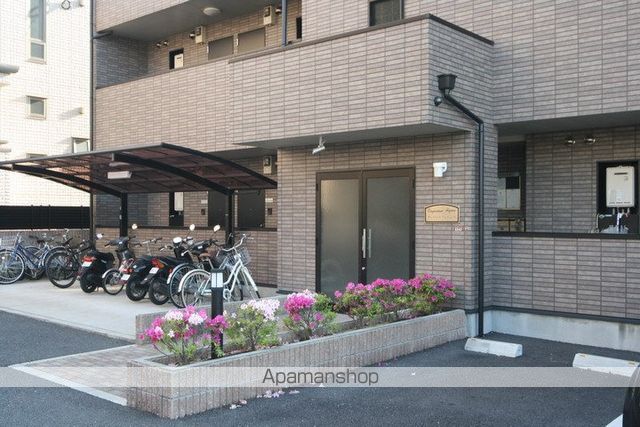アンプルールフィギュールの玄関写真