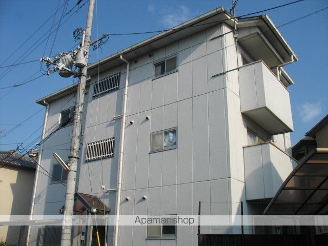 国分本町マンションの外観写真