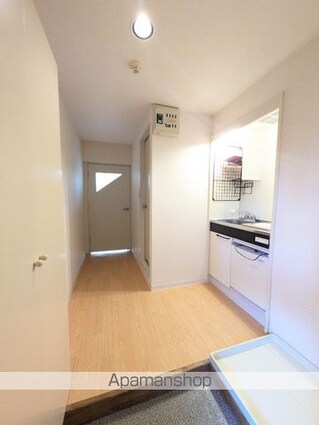 メゾンエクレーレ江古田[1K/17.07m2]の玄関1