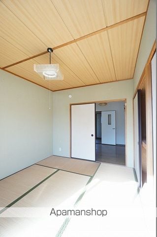 アイリス・クィーン B棟の内装写真