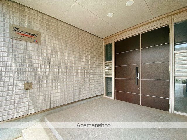 モナクーユの外観写真