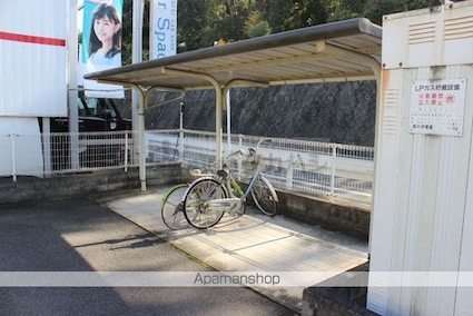 表・[1K/23.18m2]の共用部3