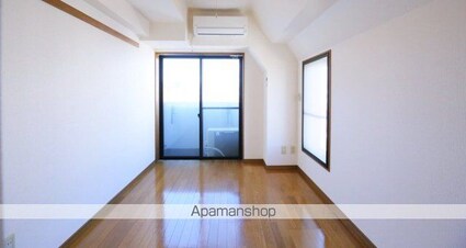 東京都渋谷区本町５丁目[1K/16m2]のリビング・居間1