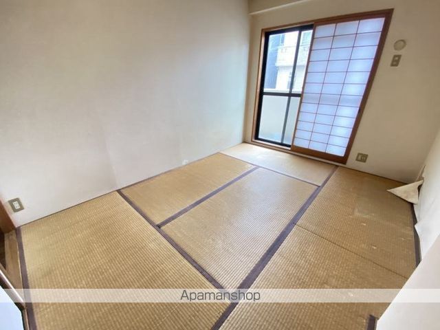 パルコートKUSAKAの内装写真