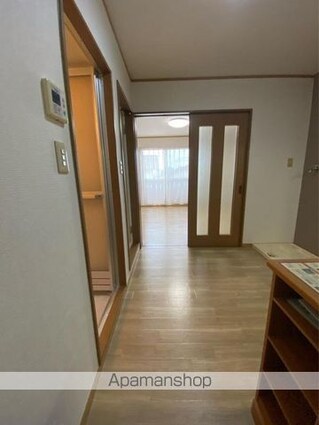 クレイドルエイケン[1K/27m2]の玄関