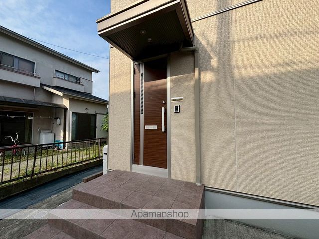 小田急電鉄小田原線 富水駅 徒歩11分 2階建 築9年の玄関写真