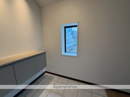 ＫＤＸレジデンス南青山[1LDK/82.5m2]の玄関