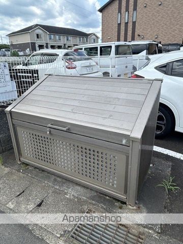 オリーブコートのその他写真