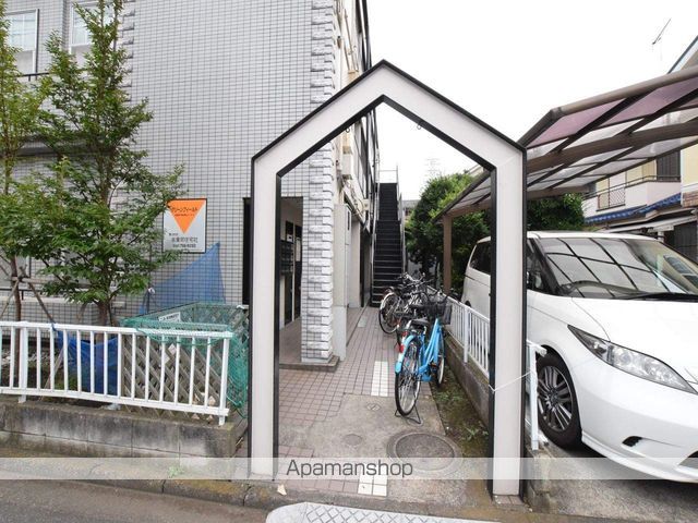 グリーンフィールドの玄関写真