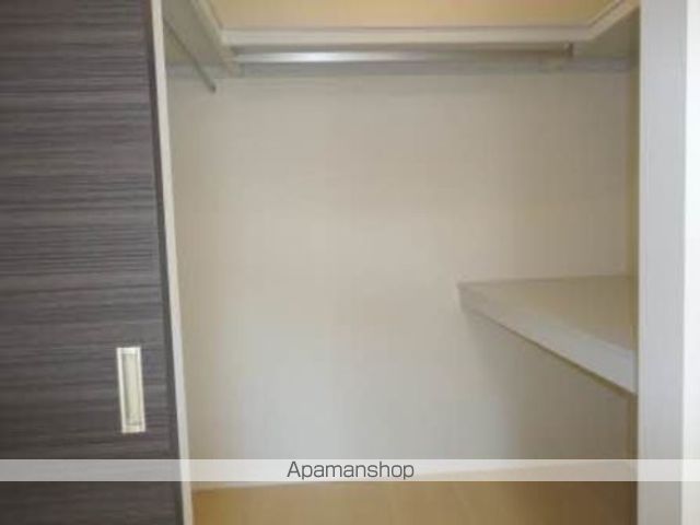 デローザの内装写真