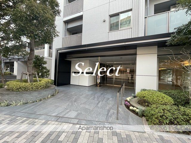 クリオレジダンス横浜新杉田の玄関写真