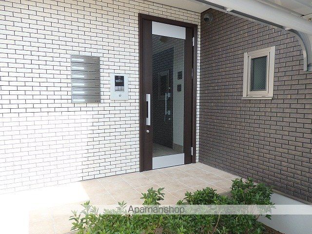 ベレッツァ南塚口の玄関写真