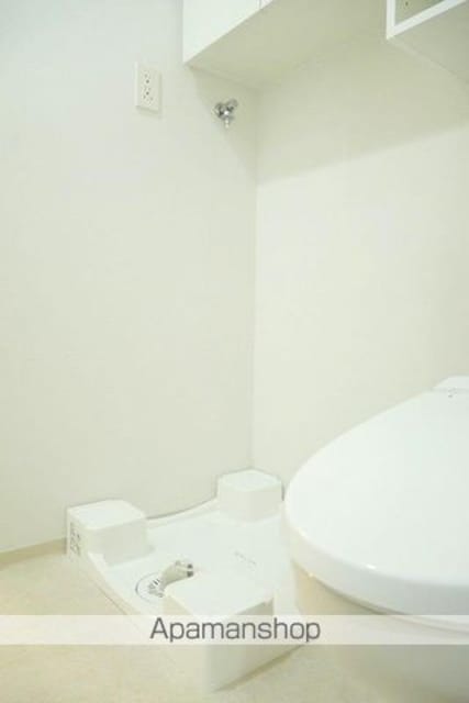 ＰＲＥＭＩＵＭ　ＣＵＢＥ　Ｇ　北新宿ＤＥＵＸ[1K/25.65m2]のトイレ