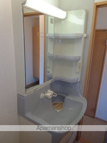 リファルジェント泉 B棟の内装写真