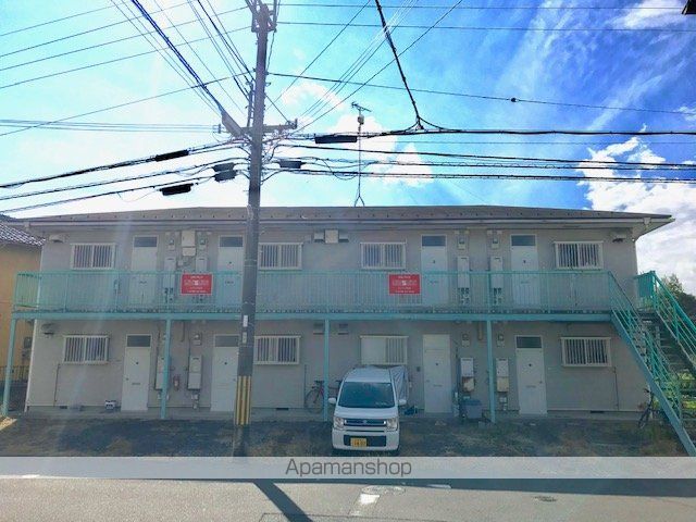 ハイネスグリーン山の玄関写真