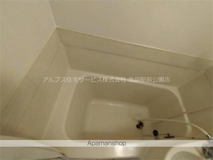 大塚シャトレ・トーコー（５０４）[1R/18.79m2]のバス