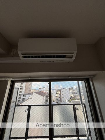 ARTIZAAWAJIの内装写真