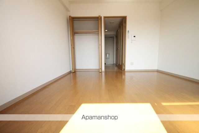 エクセレント上新12の内装写真