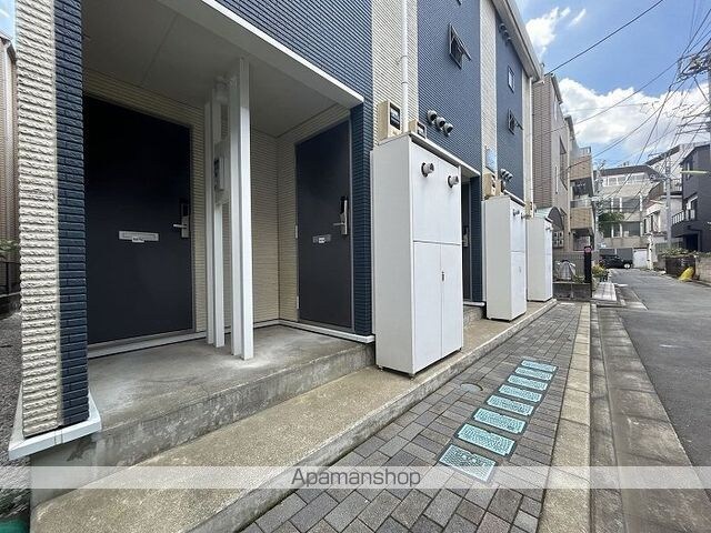 レオネクストルミエール北沢[1K/20.44m2]の外観5
