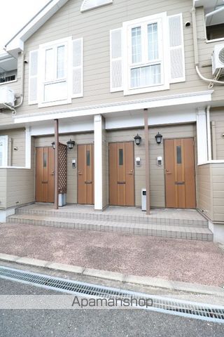 サンパティーク横田口IIの玄関写真