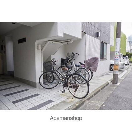 Ｌａ　ｆｌｅｃｈｅ中野坂上[2DK/48.28m2]のエントランス1