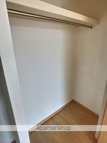 クレセント中ノ坪の内装写真