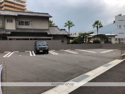 タイニーヴィラ[1LDK/34m2]の駐車場