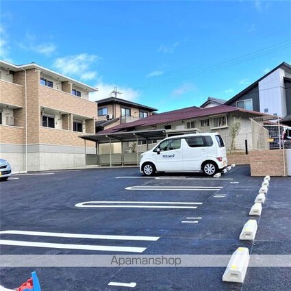 ＤｅａｒＣｏｕｒｔⅢ[1R/34.15m2]の駐車場1