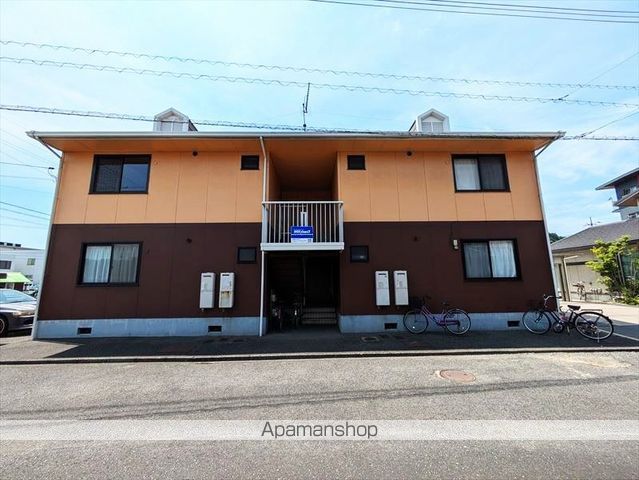 ジュネス神田 B棟の外観写真