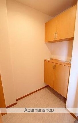 フォブールイースト[2LDK/57.13m2]の玄関