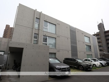 Ｃａｌｍ　ｃｕａｔｒｏ[2LDK/69.09m2]の外観3