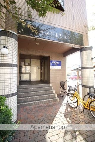 イングルサイドの玄関写真