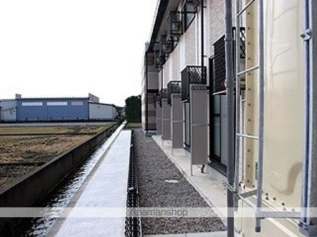 レオパレスボヌールの玄関写真