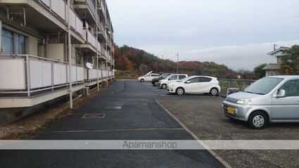 ビレッジハウス大門２号棟[1DK/28.98m2]の駐車場