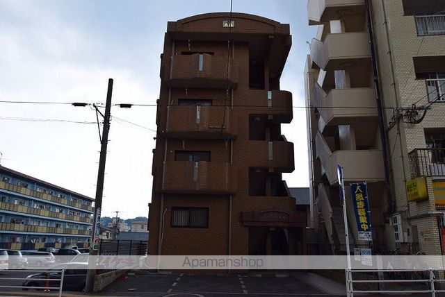 ファミーユ米丸の外観写真