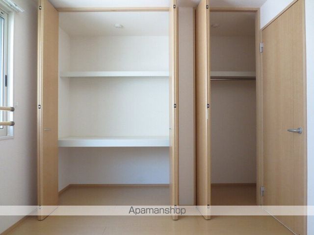 リアン トゥールの内装写真