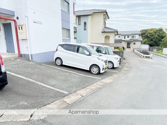 レジデンス楓の外観写真