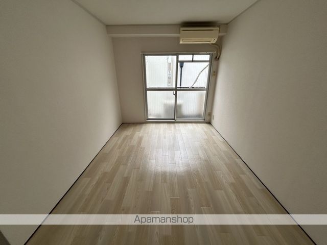 KAMITANI緑地公園11の内装写真