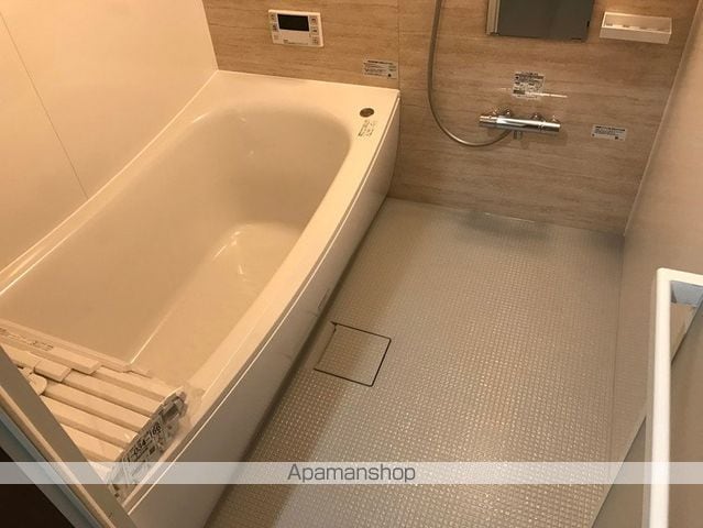 ザ・コモド草戸の内装写真