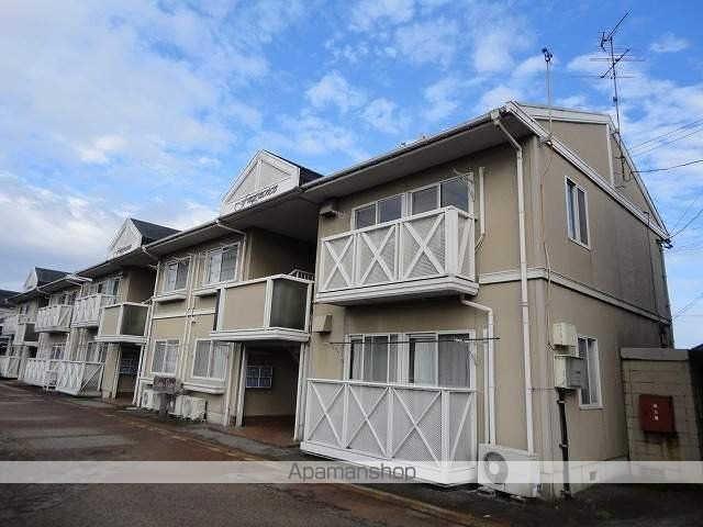 バウムみどりA棟の玄関写真
