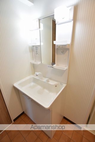 CREAREVEの内装写真
