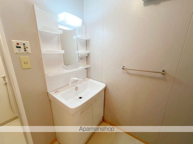 リビングタウン葵町 Aの内装写真