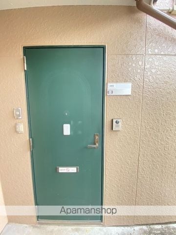 ハイツジュネスの玄関写真