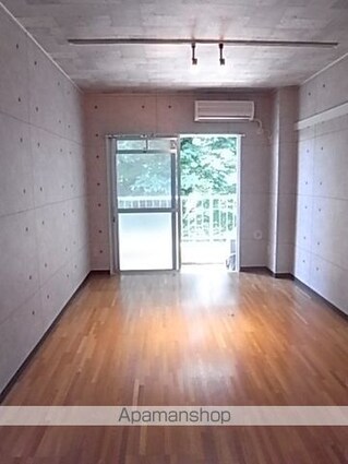 アーバンヒルズテリー[1R/17.82m2]のリビング・居間