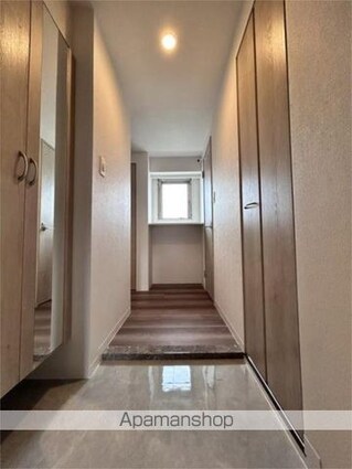 Ｎｏｕｖｅｌｌｅ　ｍａｉｓｏｎ　ｙａｍａｙａＩＩ（ヌーベルメゾン[1LDK/46.89m2]の玄関